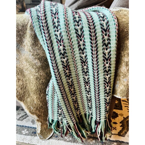 Retro Handmade Crochet Lap Throw Blanket Afghan Aztec Mint Green Red Pink White - Picture 1 of 8